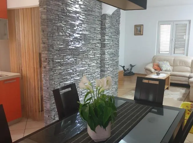 Rosa Апартаменти *