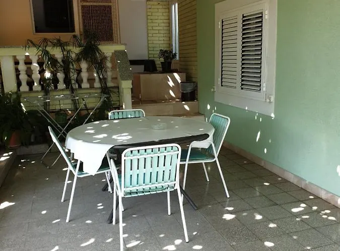 Rosa Апартаменти Задар