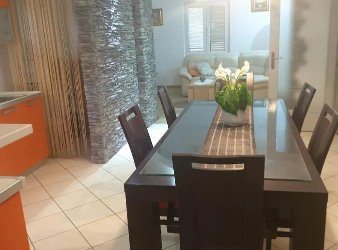 Rosa Апартаменти *